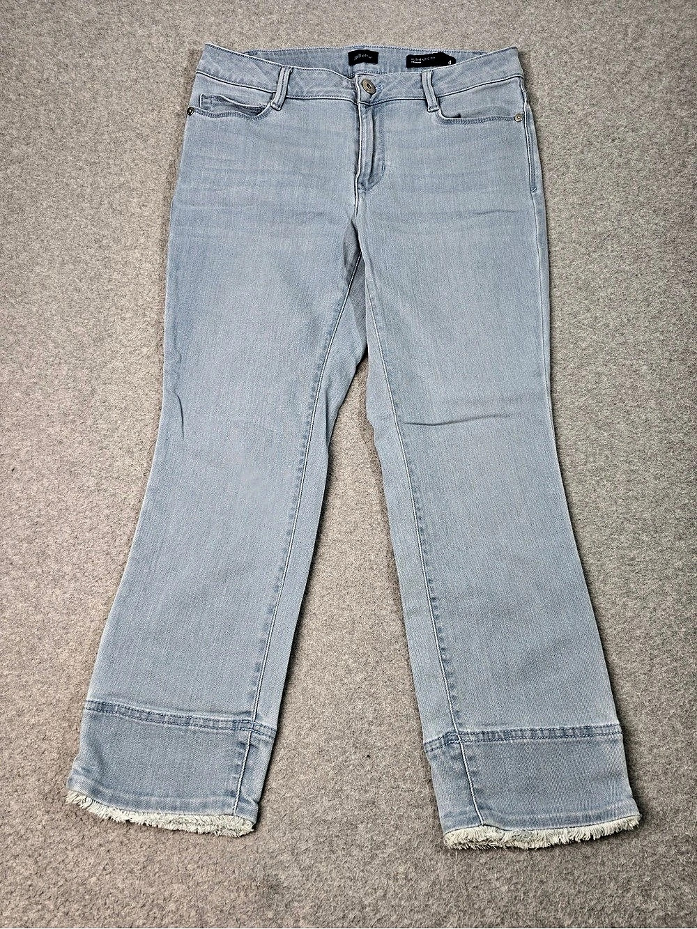 J. Jill Women's Authentic Fit Cropped Light Wash Jeans Size 4 Fringe Hem